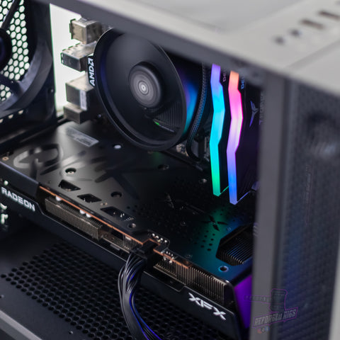 RX 6600XT 8GB | RYZEN 5600 | 16GB DDR4 | 1TB NVME | WIN 11 PRO