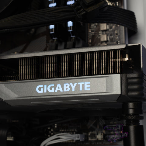 RTX 4060 8G | RYZEN 5600 6C/12T | 16GB DDR4 | 500GB NVME | WIN 11 PRO