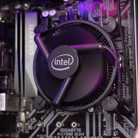 i5 8400 | 16GB DDR4 | RX 570 STRIX 8GB | 250GB SSD | WIN 11 PRO