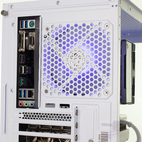 RYZEN 5700X 8C/16T | RTX 3070 8GB | 32GB DDR4 | 1TB NVME | WIN 11 PRO