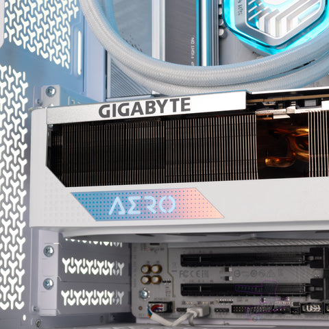 RTX 4090 24GB | RYZEN 9950X3D | 64GB DDR5 | 2TB 990 PRO | 1200W PSU