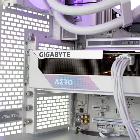 RTX 4070 12GB | Ryzen 7 7800X3D | 32GB DDR5 5200MHz | 1TB NVMe | WIN 11 PRO