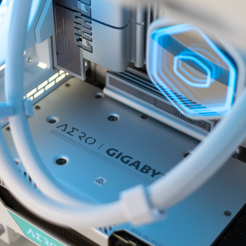 RTX 4070 12GB | Ryzen 7 7800X3D | 32GB DDR5 5200MHz | 1TB NVMe | WIN 11 PRO