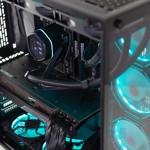 RX 6900 XT 16GB | Ryzen 5800X | 32GB DDR4 3200MHz | 1TB NVMe | WIN 11 PRO | TXE72E WIFI
