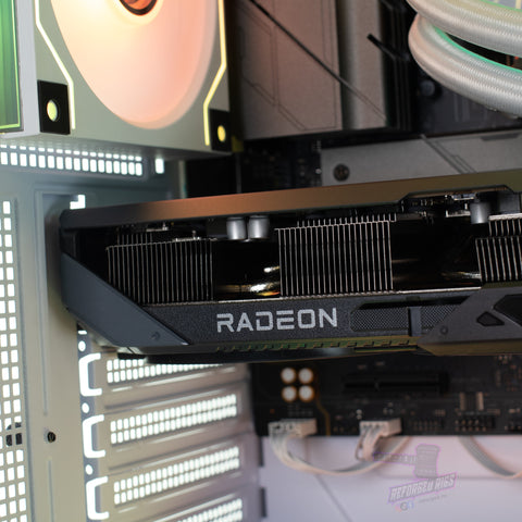 RX 9070 16GB | Ryzen 5 9600X | 32GB DDR5 | 1TB NVMe | WIN 11 PRO