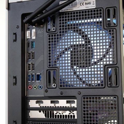 RTX 5070 12GB | Ryzen 7 7800X3D | 32GB DDR5 | 1TB NVMe | WIN 11 PRO