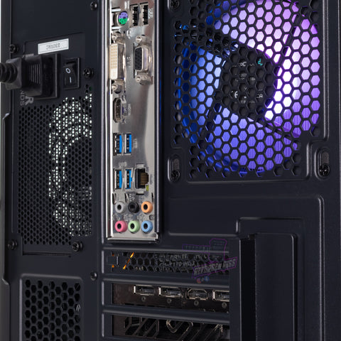 RX 6600 8GB | i7 6700 4GHz | 16GB DDR4 | 500GB SSD | WIN 11