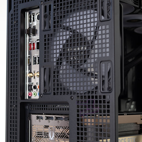 RTX 5070Ti 16GB | i7 14700F 20C/28T 5.4GHz | 32GB DDR5 6000 | 1TB NVME | WIN 11 | ARGB