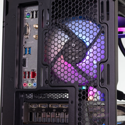 RTX 5070 12G | RYZEN 7700 8C/16T | 32GB DDR5 | 1TB NVME | WIN 11 PRO