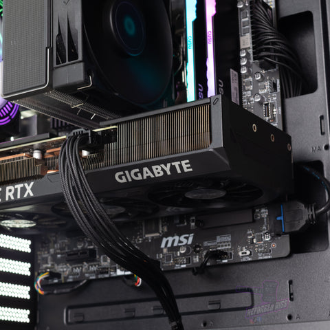 RTX 4070Ti | RYZEN 5700X | 32GB DDR4 | 1TB NVME | WIN 11 PRO