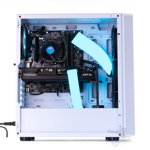 RX 6600XT 8GB | INTEL i5 6500 | 16GB DDR4 | 500GB SSD | WIN 11 PRO