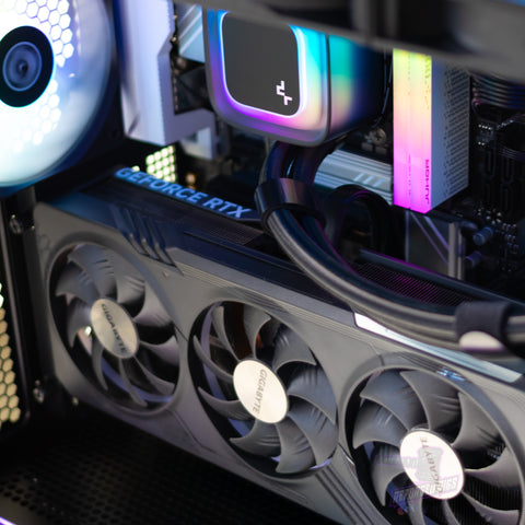 RYZEN 7700 8C/16T | RTX 4070 12GB | 32GB 6000MHz DDR5 | 1TB NVME | WIN 11 PRO