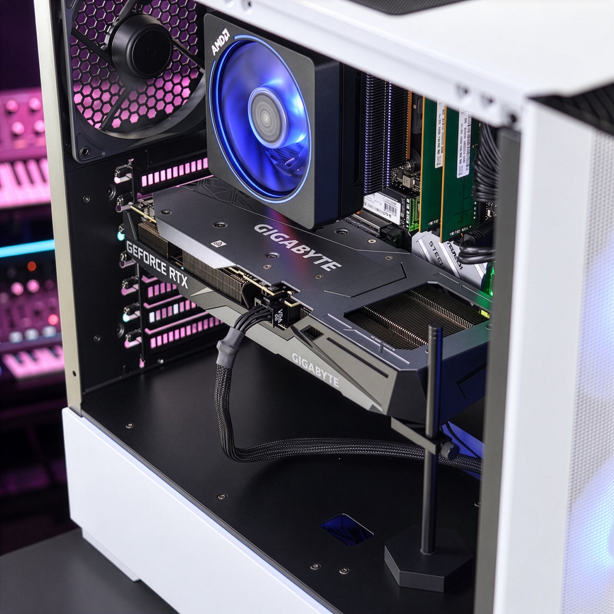 RTX 3060 12GB | RYZEN 3700X | 16GB DDR4 | 512GB NVME | WIN 11 PRO gaming PC