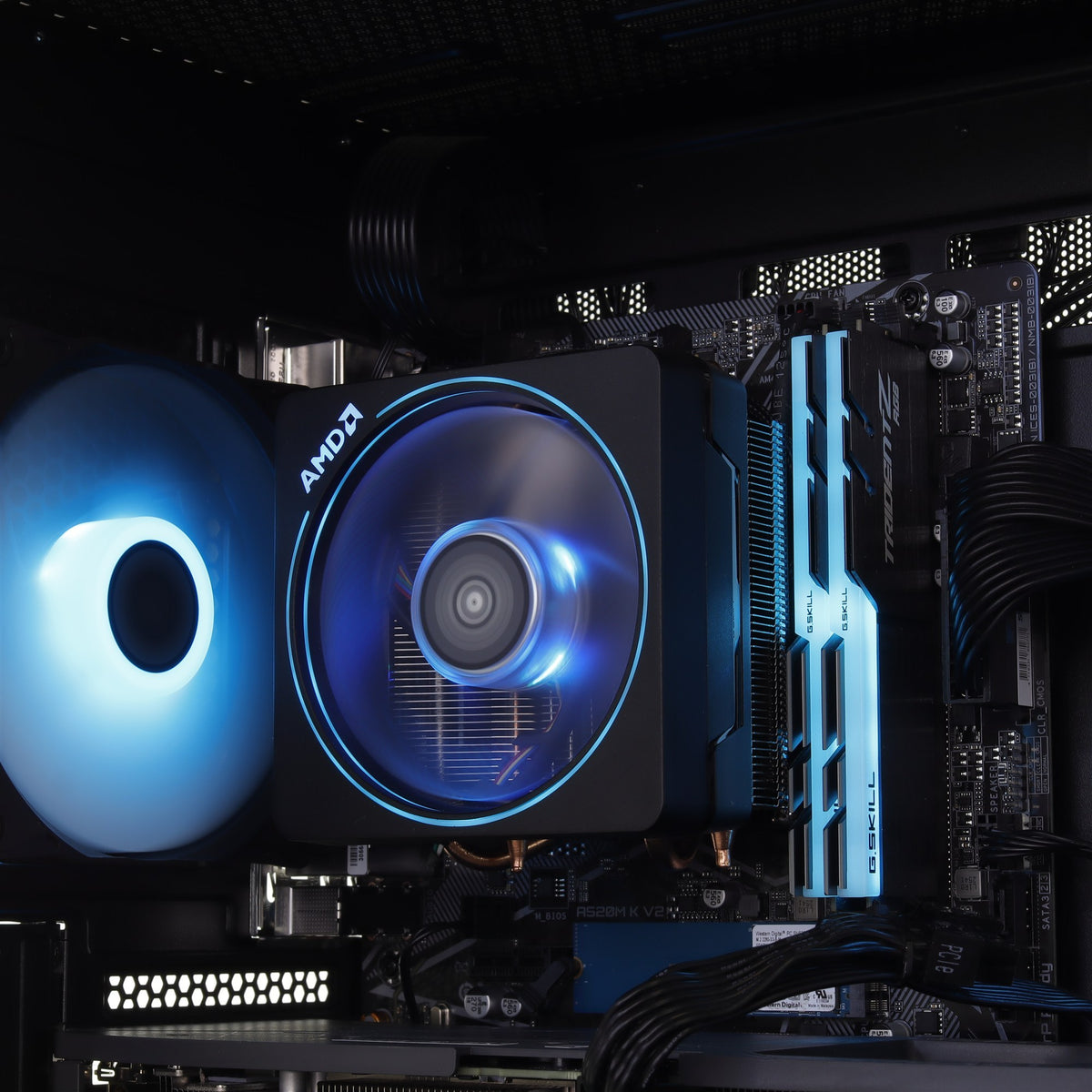 RTX 4060 TI 8GB | RYZEN 5500 | 16GB DDR4 | 500GB NVME | WIN 11 PRO gaming PC