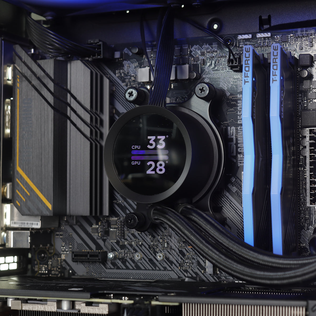 RTX 4070 12GB | RYZEN 5700X | 32GB DDR4 | 1TB NVME | WIN 11 PRO gaming PC