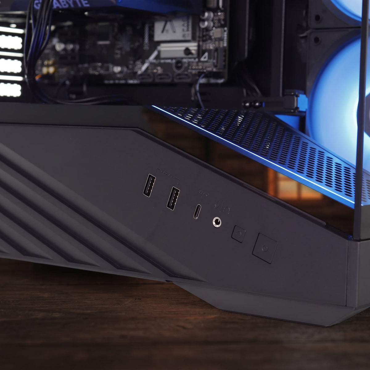 RTX 5050 8GB | I5 12400F | 16GB DDR5 | 500GB M.2 SSD | WIN 11 PRO gaming PC