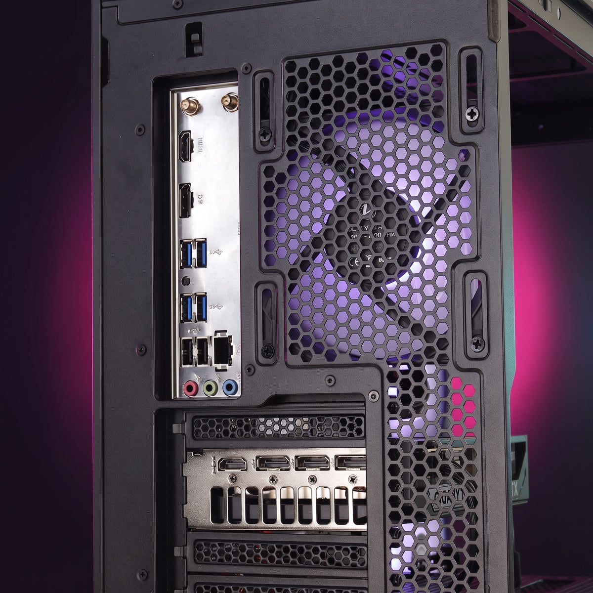 RTX 5060 8GB | RYZEN 7400F | 16GB DDR5 | 500GB NVME | WIN 11 PRO gaming PC