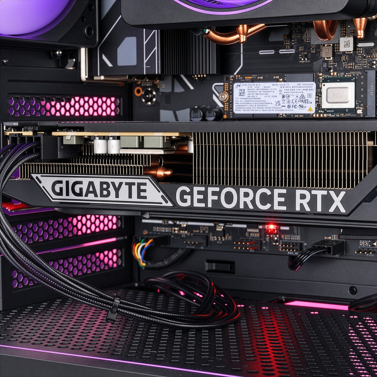 RTX 5060 8GB | RYZEN 7400F | 16GB DDR5 | 500GB NVME | WIN 11 PRO gaming PC