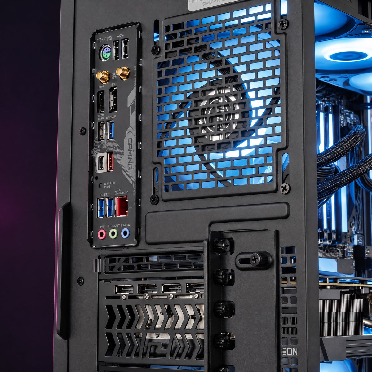 RX 7900 XTX 24GB | RYZEN 7700X | 32GB DDR5 | 1TB NVME | WIN 11 PRO gaming PC