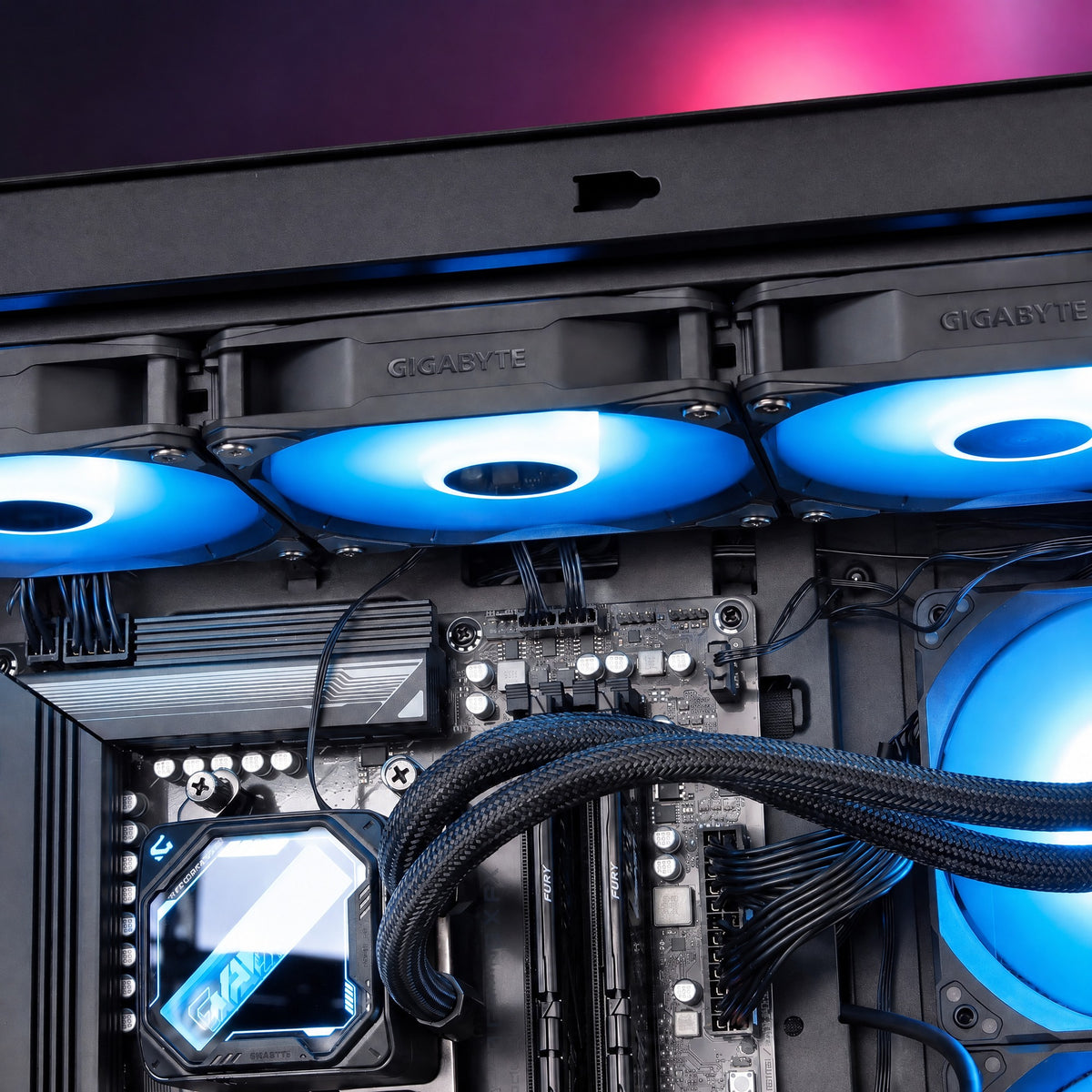RX 7900 XTX 24GB | RYZEN 7700X | 32GB DDR5 | 1TB NVME | WIN 11 PRO gaming PC