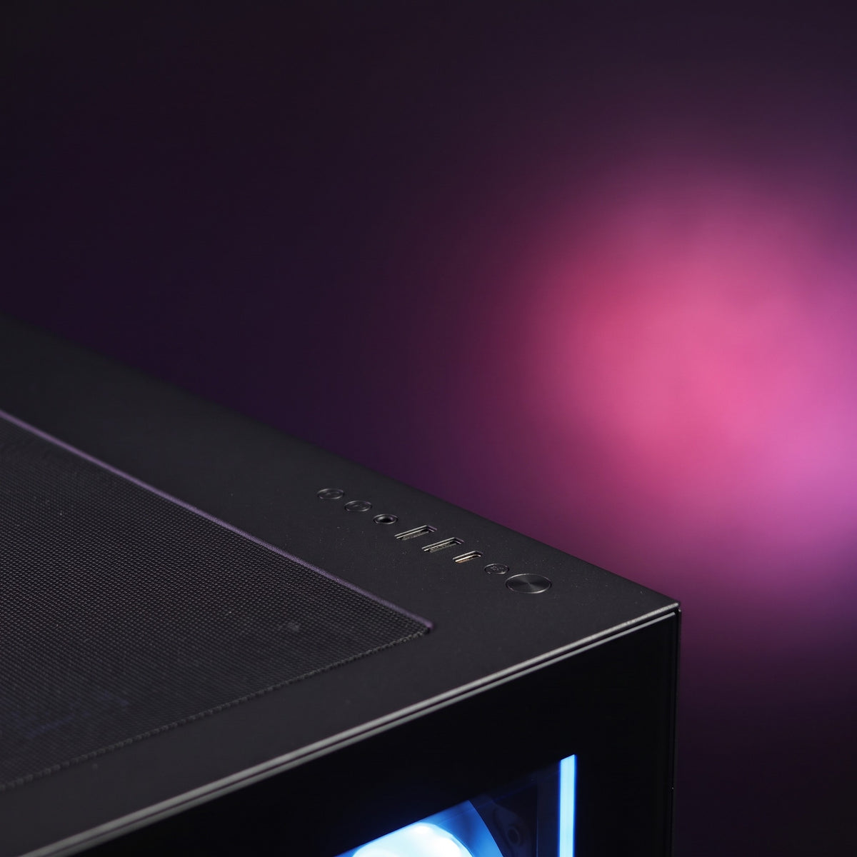 RX 7900 XTX 24GB | RYZEN 7700X | 32GB DDR5 | 1TB NVME | WIN 11 PRO gaming PC
